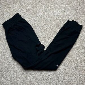 ALO Yoga Black Cargo Joggers Size Small